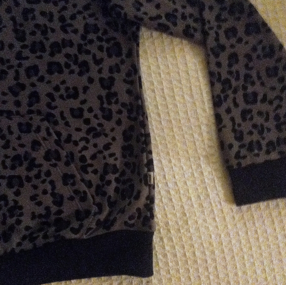 NWT Women's Puma Pull-over Hoodie - Picture 12 of 16